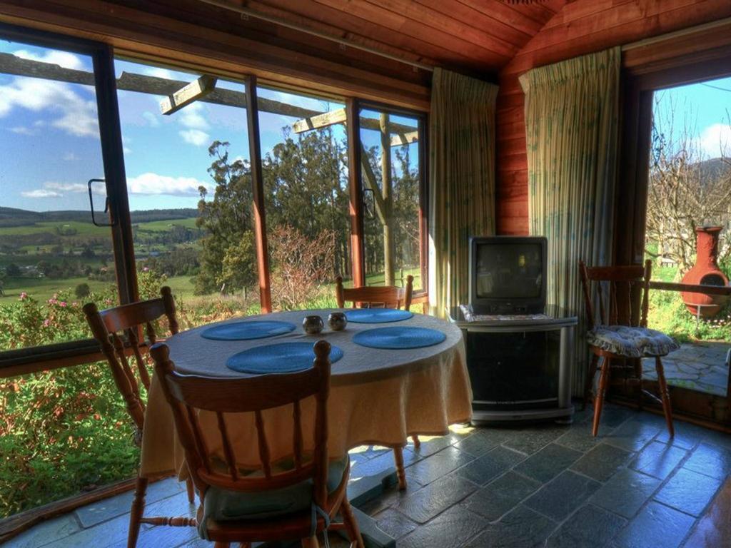 Plovers Ridge Country Retreat Villa Lilydale Room photo